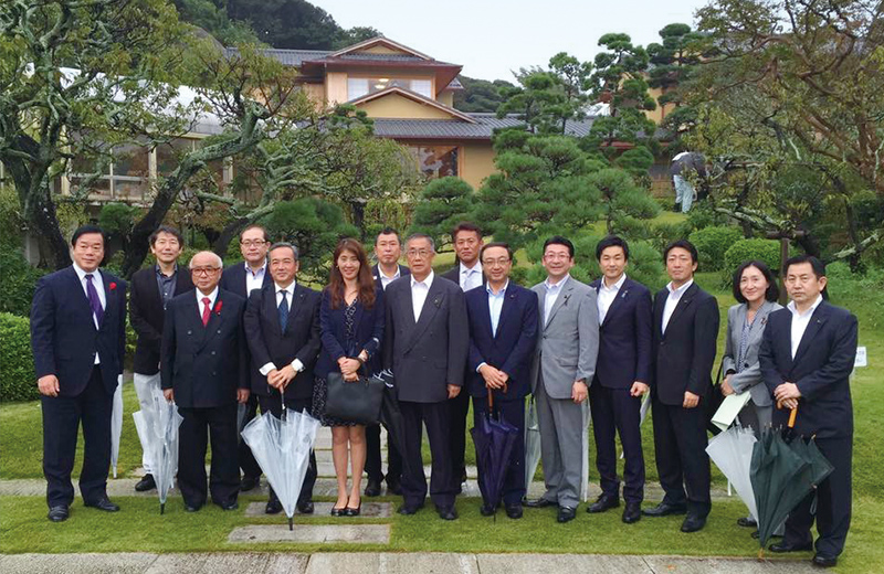 一般公開に先立ち、「旧吉田茂邸」を視察。まだ見ていない方は是非見学にいらしてください!