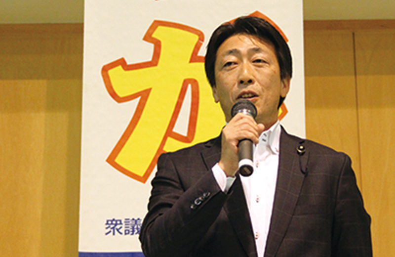 衆院選の出陣式や決起大会ではいつもトップバッター。緊張も気合で吹き飛ばしました。