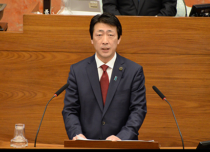 本会議一般質問で、私立幼稚園の支援を訴える。