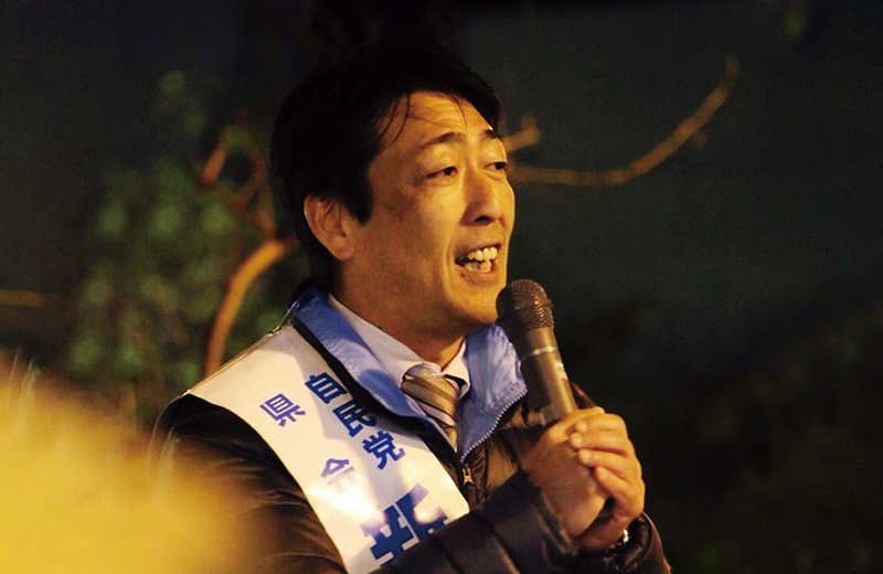 街頭演説で区民に直接政策を訴えました