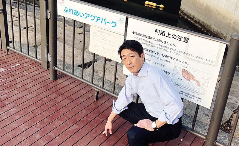 蒔田公園「ふれあいアクアパーク」の滑り止め塗装