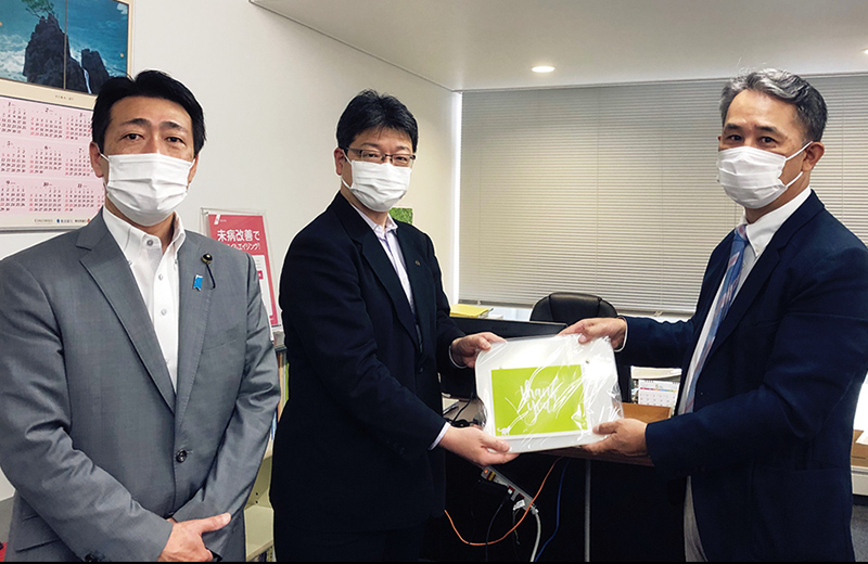 神奈川県健康医療局へフェイスシールドを寄付